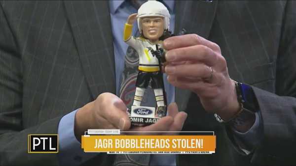 'Did anybody see my bubbleheads?' 18,000 bobbleheads of NHL legend Jaromir Jagr stolen in California cargo theft