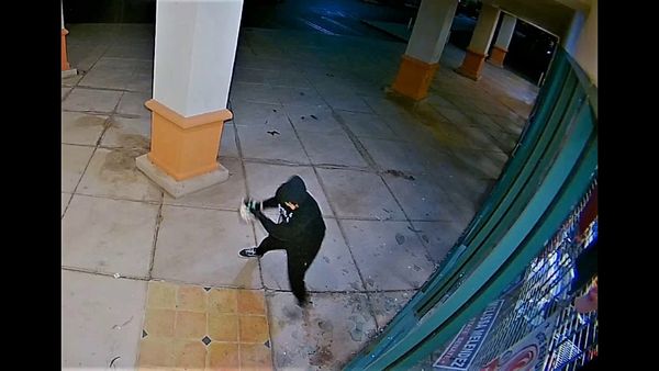 Man Arrested For Arson, Throwing Molotov Cocktails At California Republican Women’s Organization Building