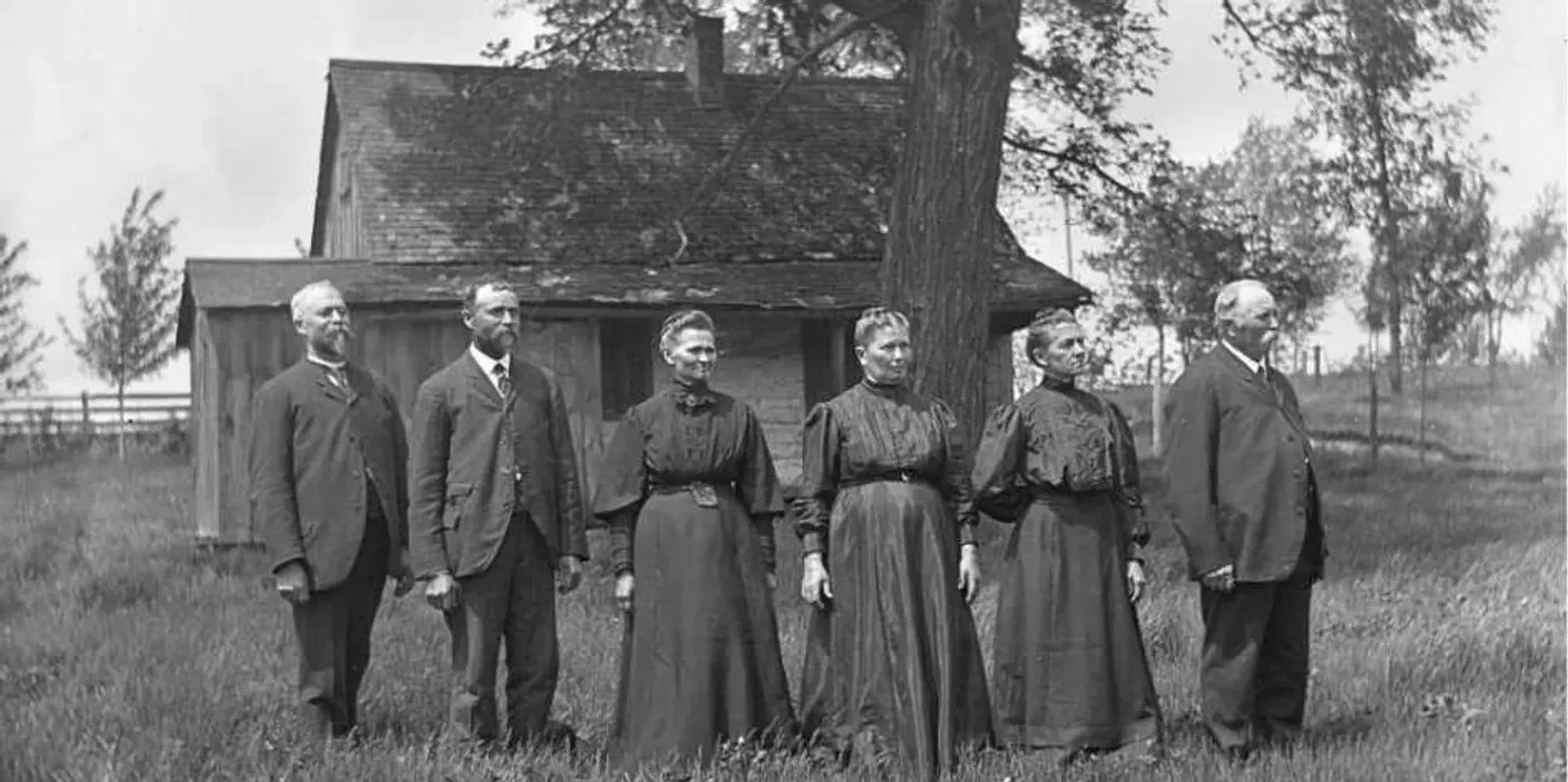 Back to Black: We need a return to mourning etiquette