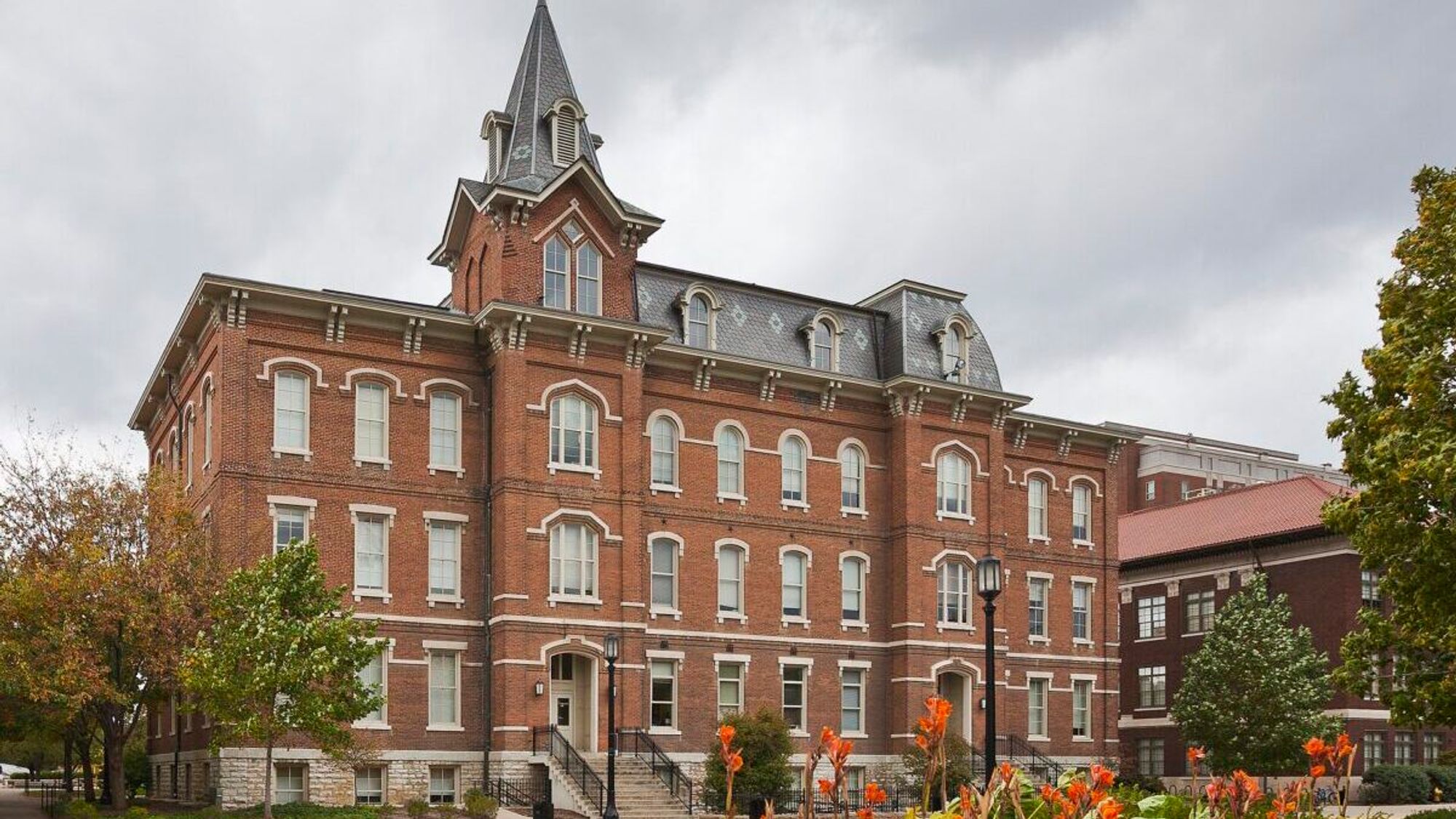 Purdue Hiring 1,000 Foreigners In 5 Years Illustrates Higher Ed’s H-1B Problem